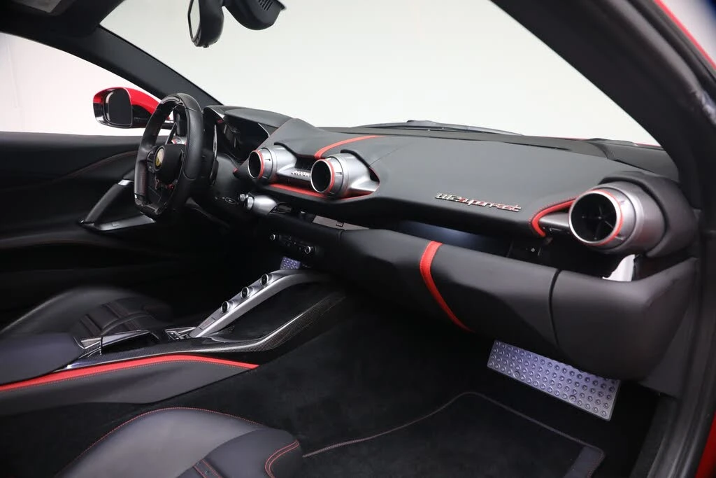 2018 Ferrari 812 Superfast - Image 18 of 31
