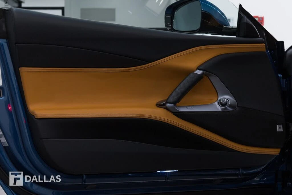 2018 Ferrari 812 Superfast - Image 31 of 31
