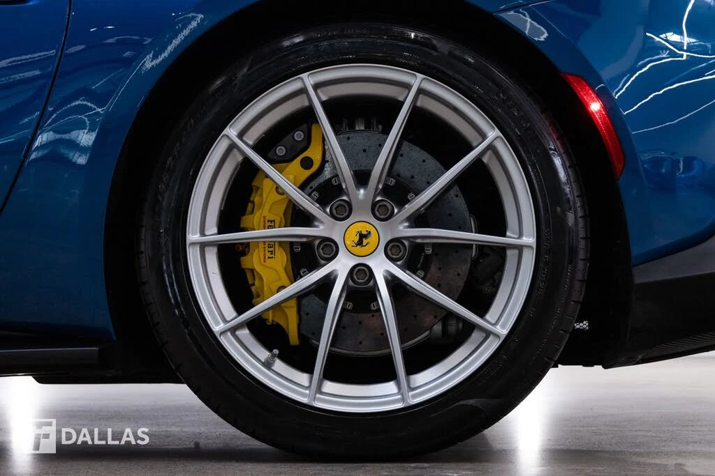 2018 Ferrari 812 Superfast - Image 10 of 31
