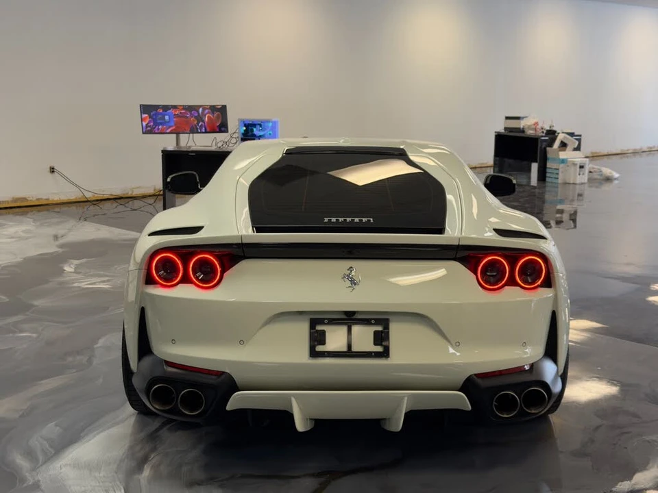 2018 Ferrari 812 Superfast - Image 10 of 24