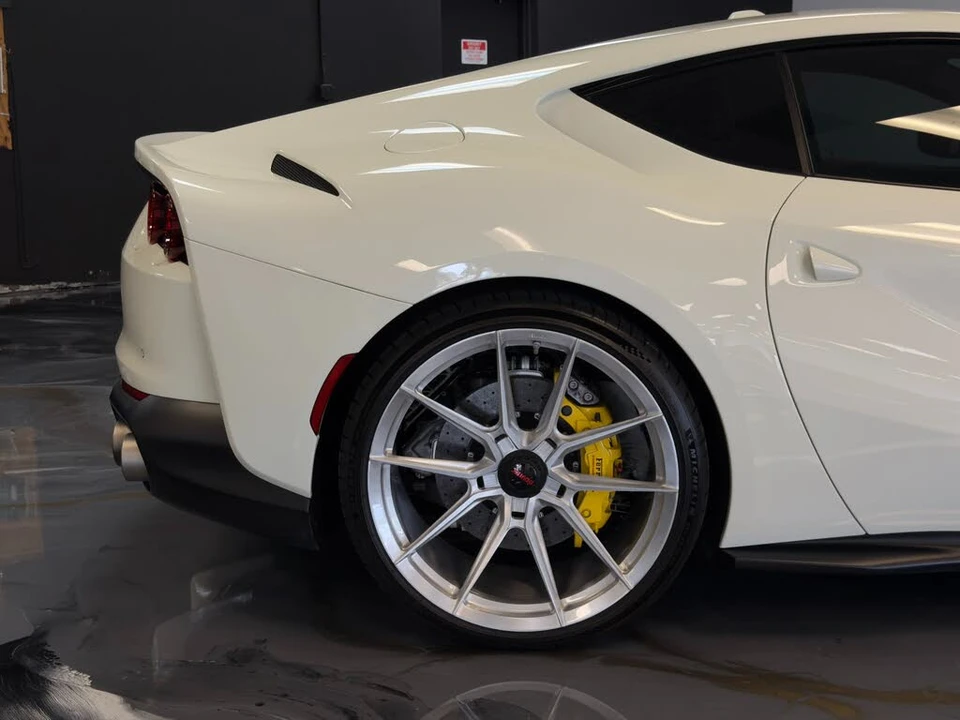 2018 Ferrari 812 Superfast - Image 6 of 24