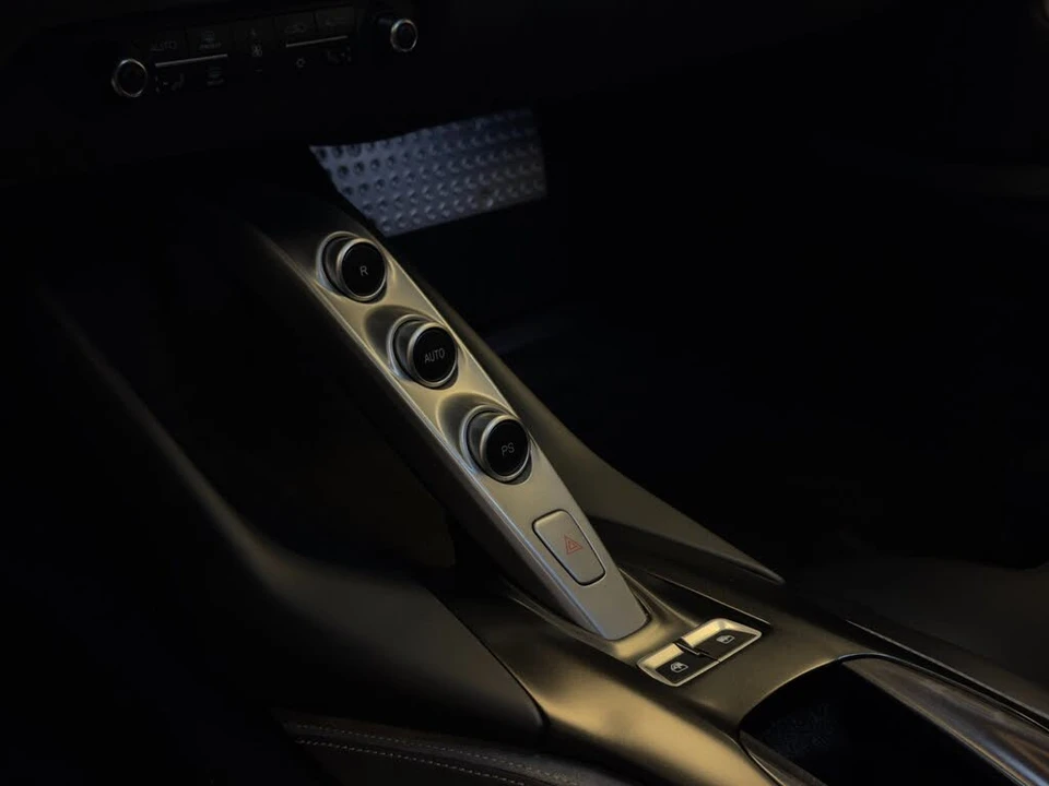 2018 Ferrari 812 Superfast - Image 18 of 24