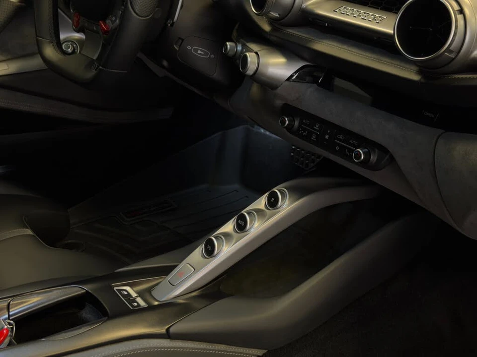 2018 Ferrari 812 Superfast - Image 20 of 24