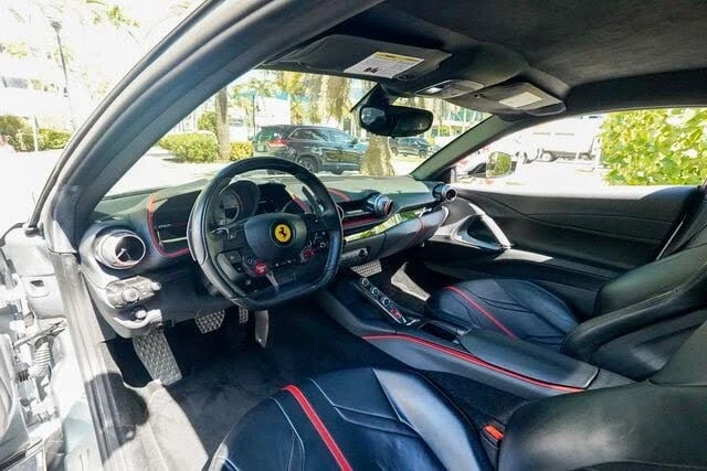 2018 Ferrari 812 Superfast - Image 3 of 31