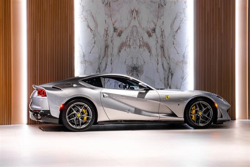 2018 Ferrari 812 Superfast - Image 5 of 31