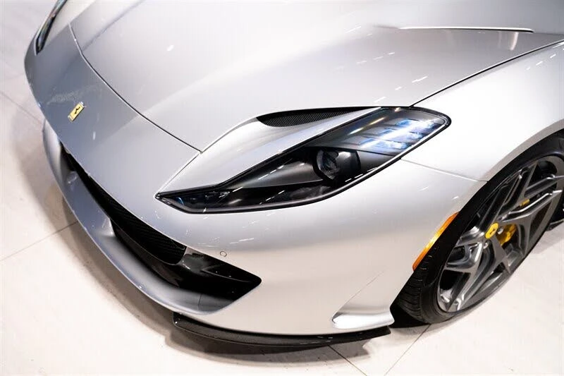 2018 Ferrari 812 Superfast - Image 18 of 31