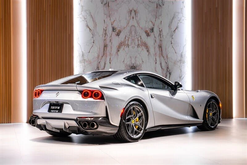 2018 Ferrari 812 Superfast - Image 3 of 31