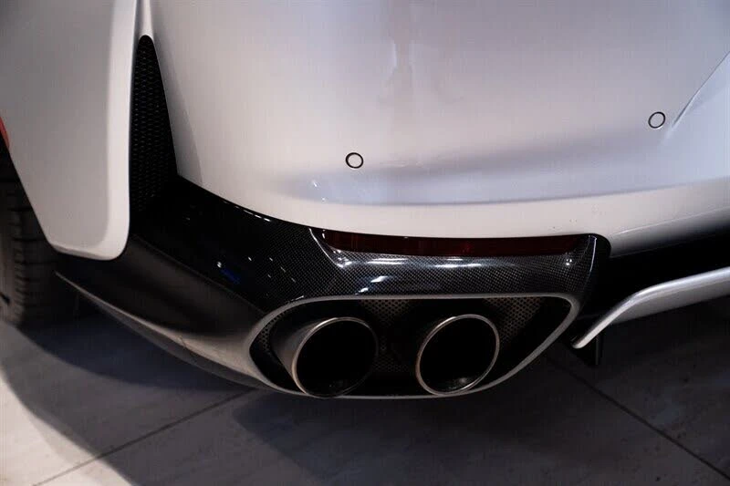 2018 Ferrari 812 Superfast - Image 11 of 31