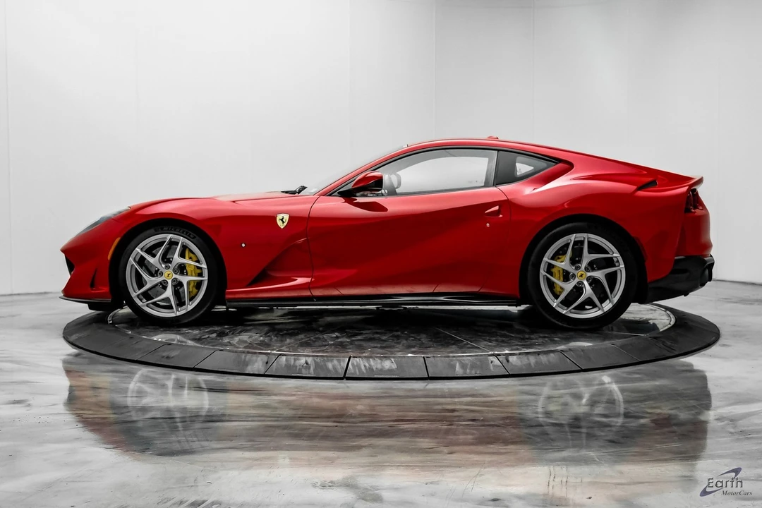 2018 Ferrari 812 Superfast - Image 6 of 12