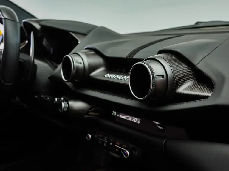 2018 Ferrari 812 Superfast - Image 19 of 31