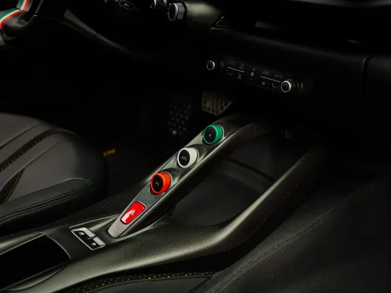 2018 Ferrari 812 Superfast - Image 21 of 31