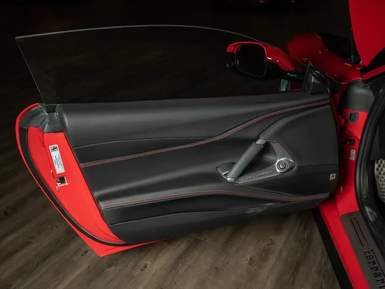 2018 Ferrari 812 Superfast - Image 27 of 31