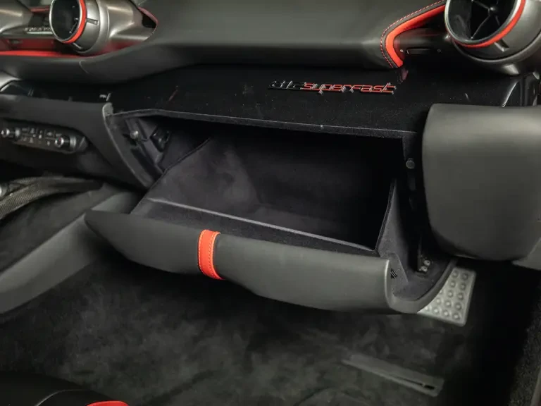 2018 Ferrari 812 Superfast - Image 19 of 31