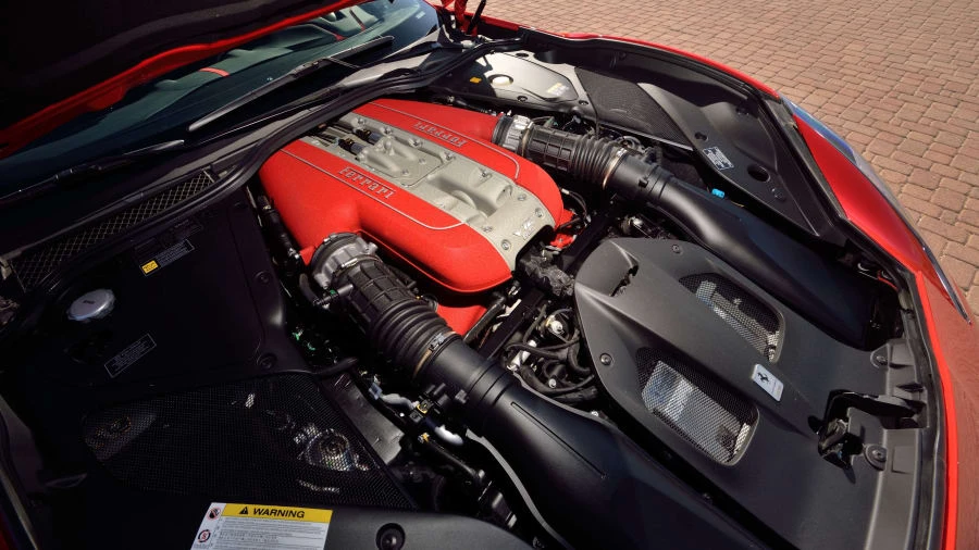 2018 Ferrari 812 Superfast - Image 7 of 31