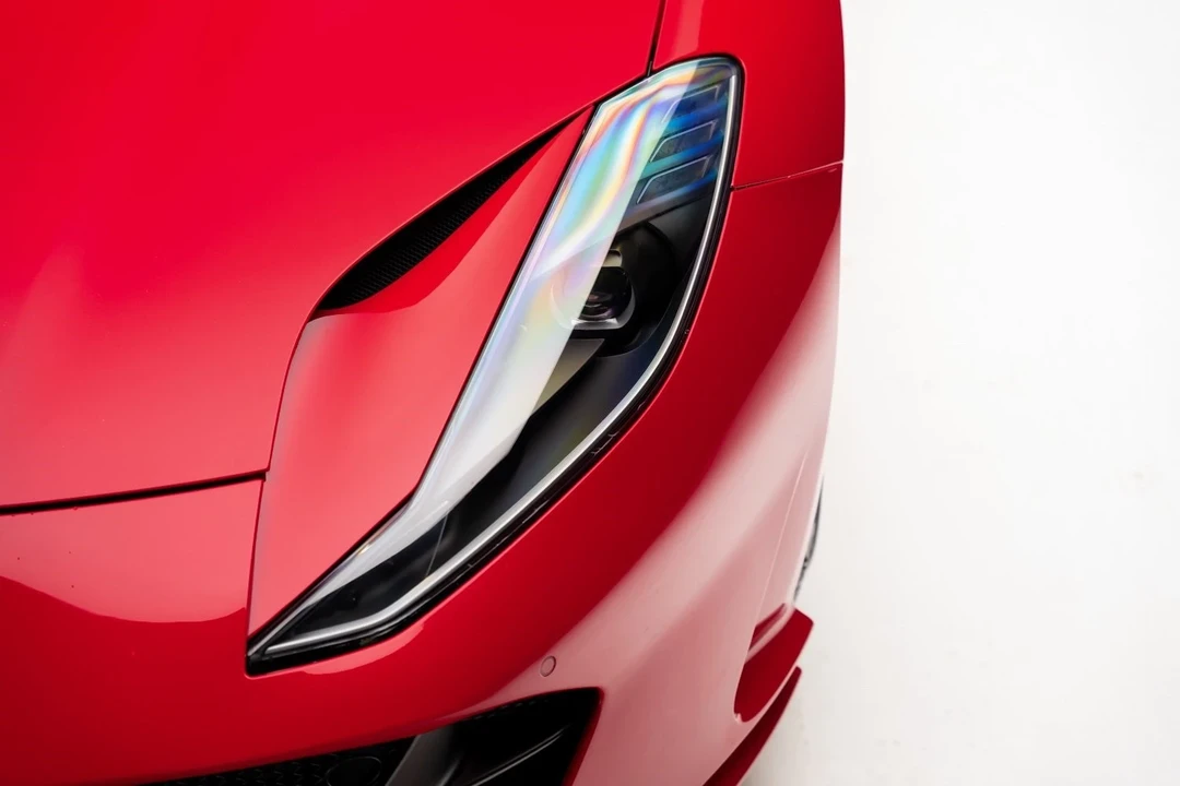 2018 Ferrari 812 Superfast - Image 10 of 21