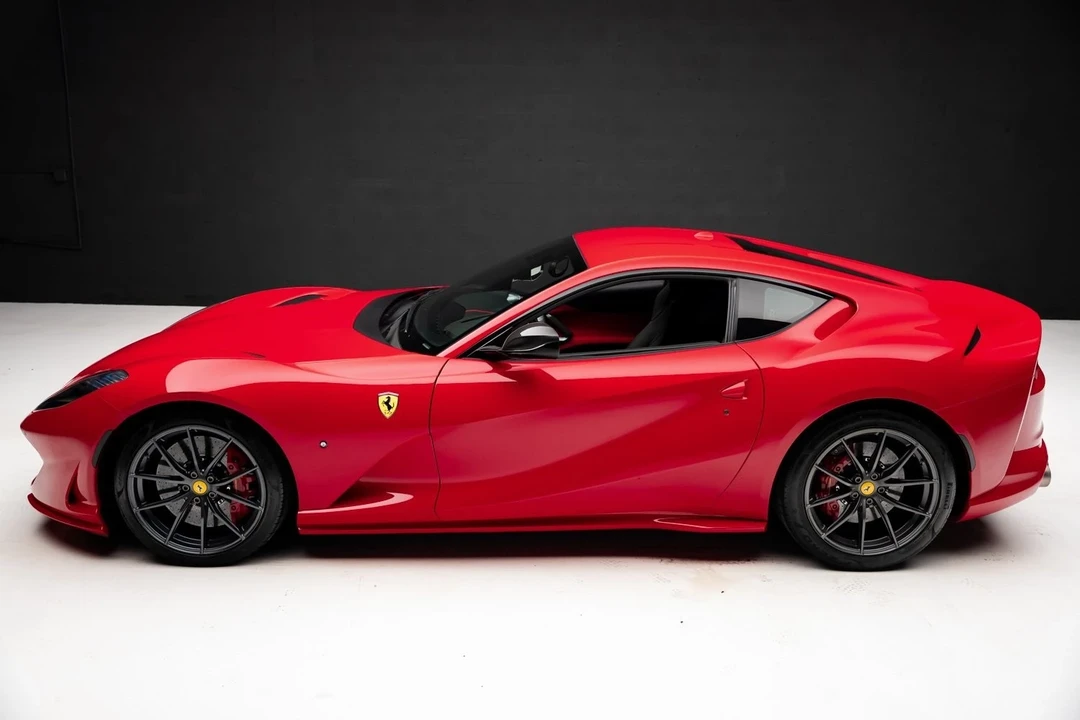 2018 Ferrari 812 Superfast - Image 17 of 21