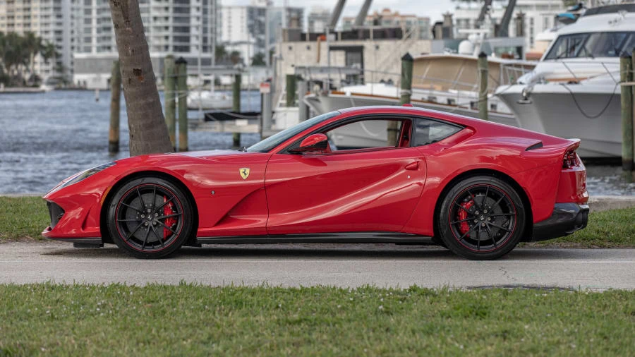 2018 Ferrari 812 Superfast - Image 2 of 31