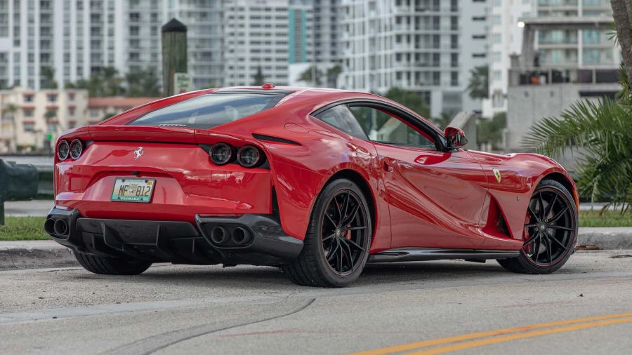 2018 Ferrari 812 Superfast - Image 3 of 31