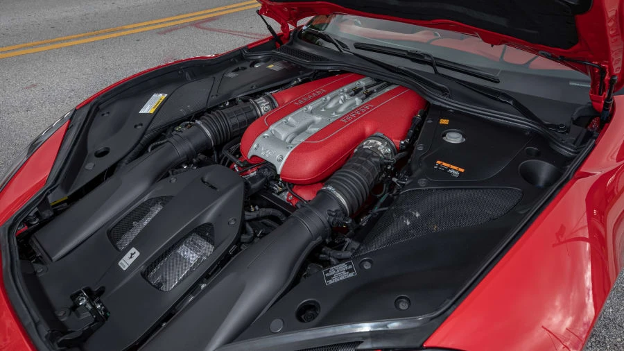 2018 Ferrari 812 Superfast - Image 7 of 31