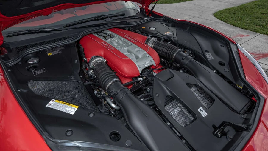 2018 Ferrari 812 Superfast - Image 8 of 31