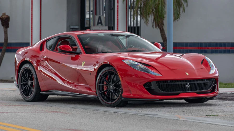 2018 Ferrari 812 Superfast - Image 13 of 31