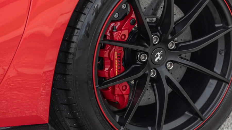 2018 Ferrari 812 Superfast - Image 22 of 31