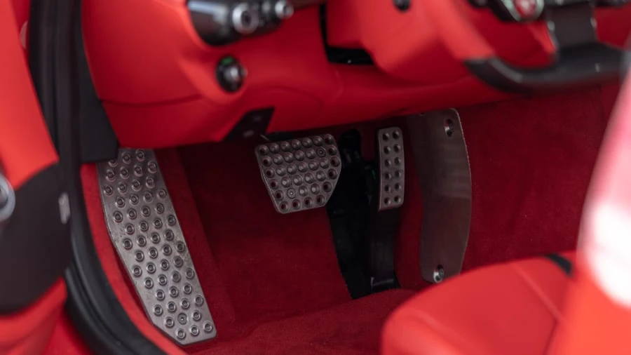 2018 Ferrari 812 Superfast - Image 24 of 31
