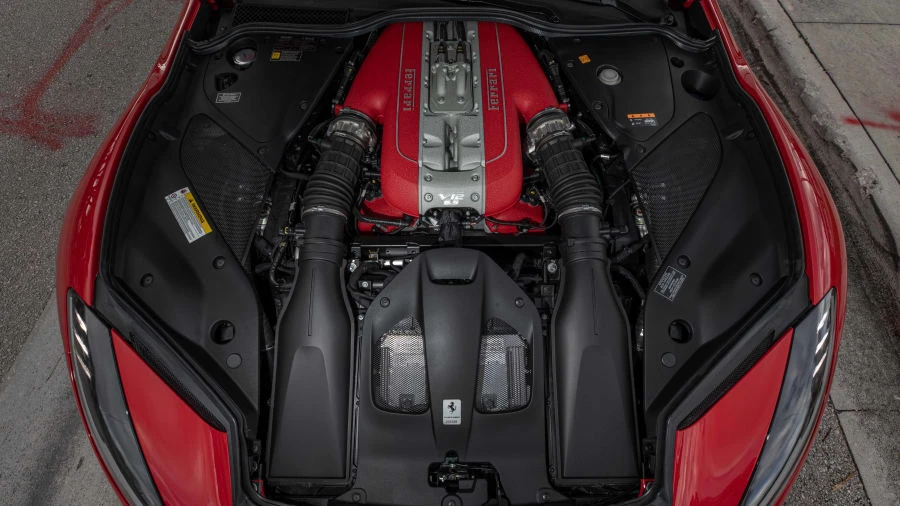 2018 Ferrari 812 Superfast - Image 25 of 31