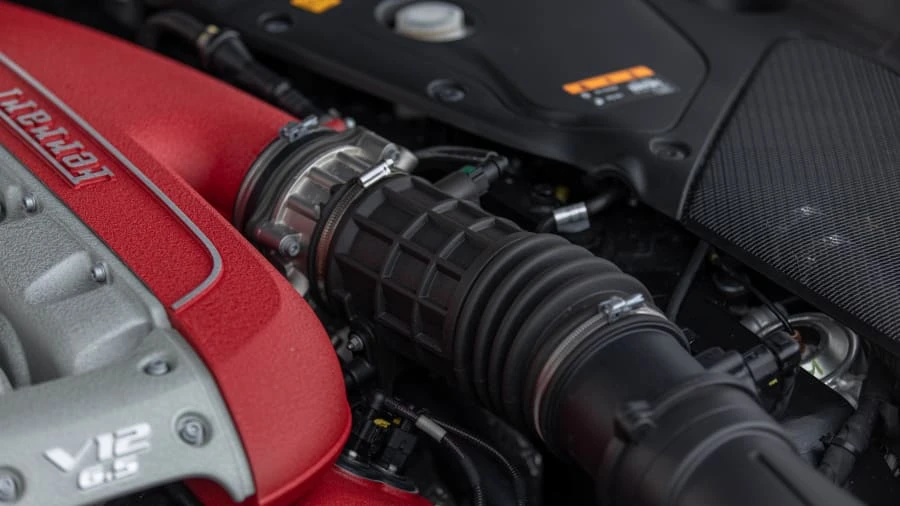 2018 Ferrari 812 Superfast - Image 27 of 31