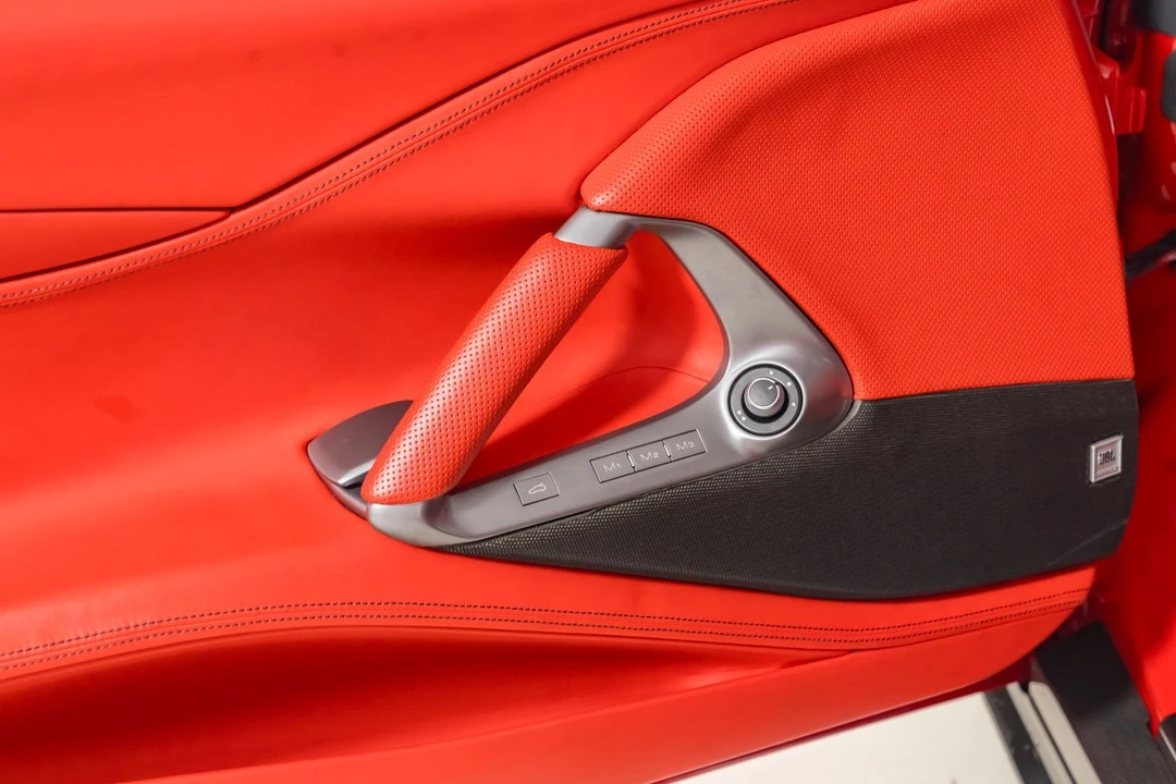 2018 Ferrari 812 Superfast - Image 23 of 31