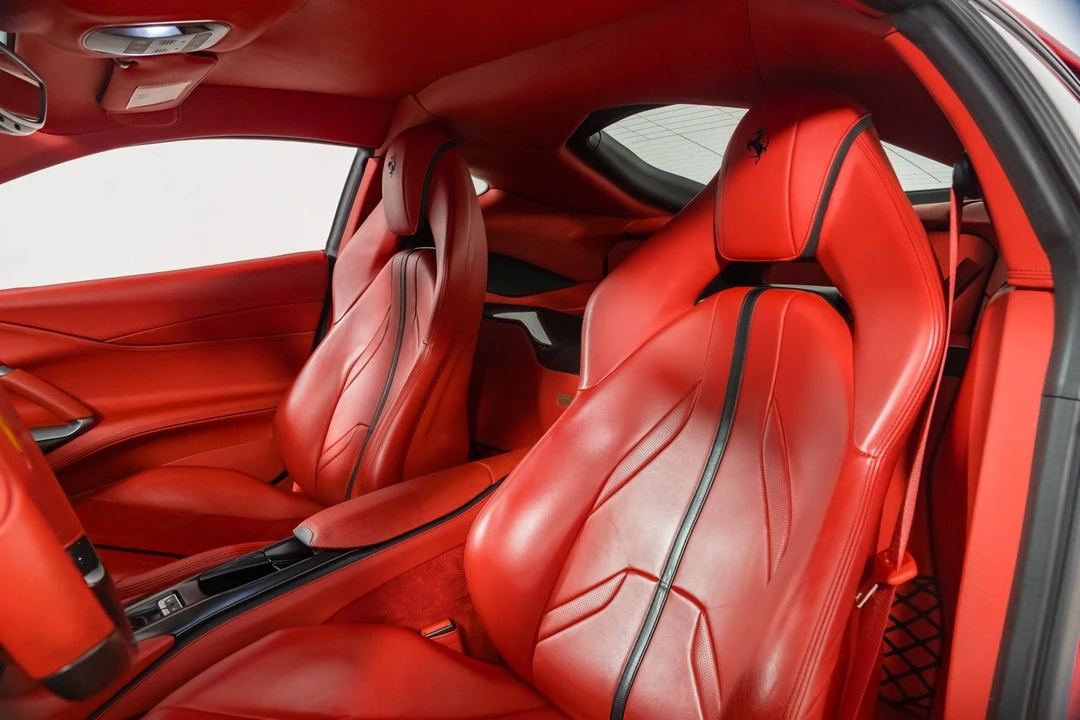 2018 Ferrari 812 Superfast - Image 24 of 31