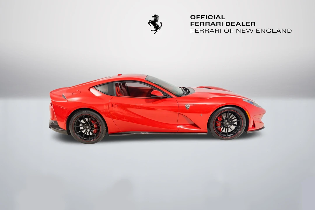 2018 Ferrari 812 Superfast - Image 10 of 31