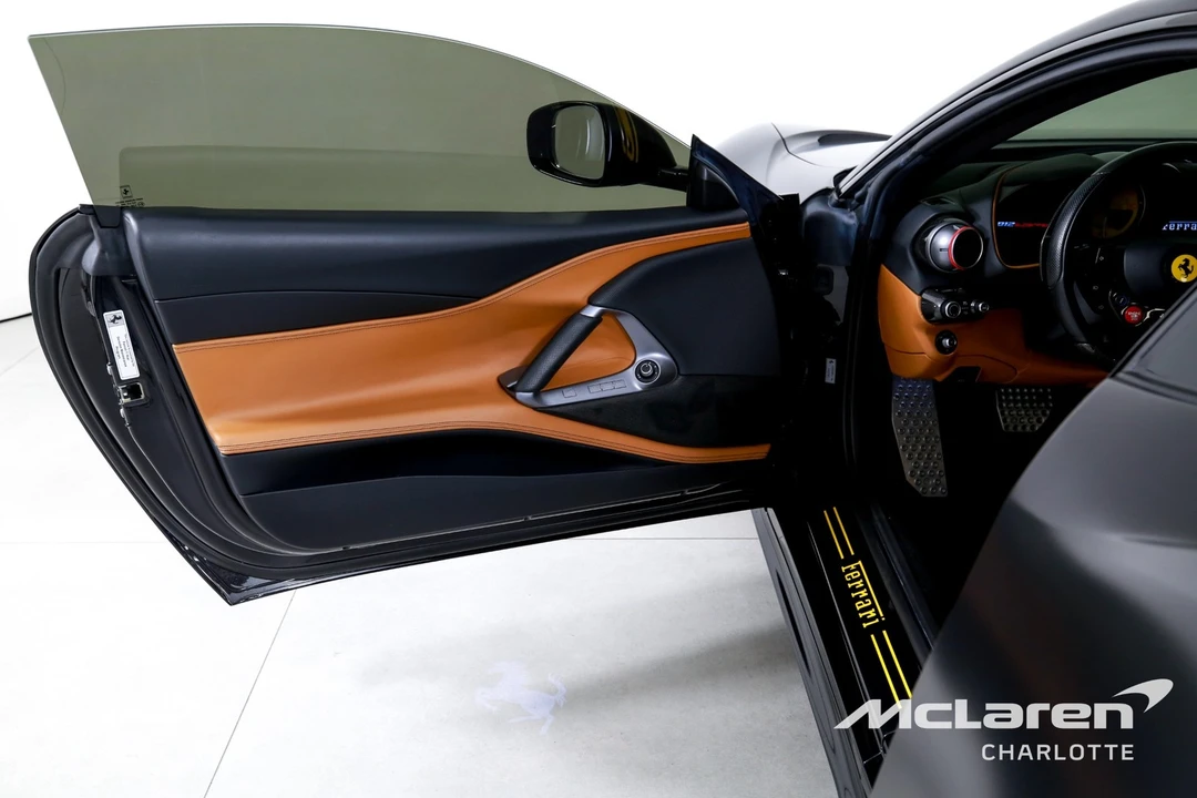 2018 Ferrari 812 Superfast - Image 10 of 31