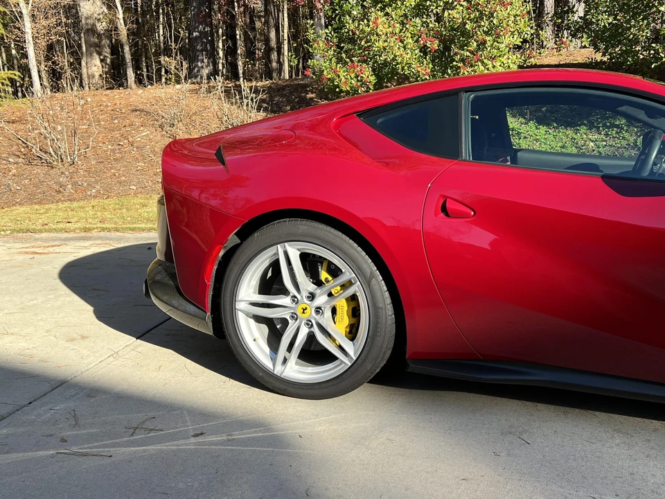 2018 Ferrari 812 Superfast - Image 20 of 31