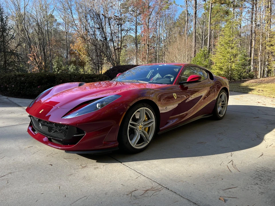 2018 Ferrari 812 Superfast - Image 5 of 31