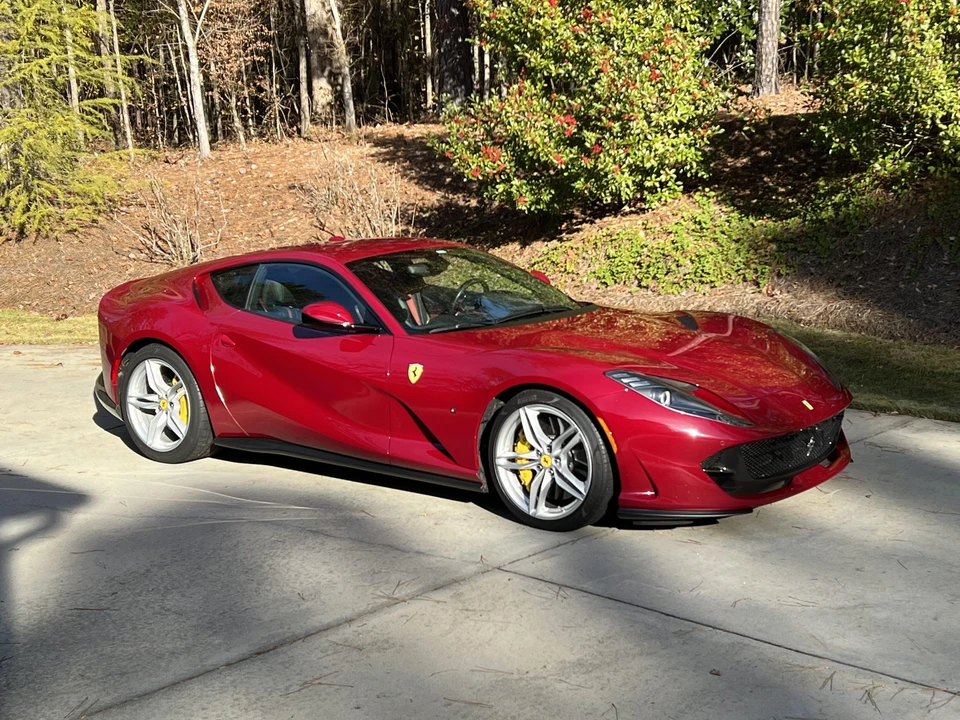 2018 Ferrari 812 Superfast - Image 2 of 31