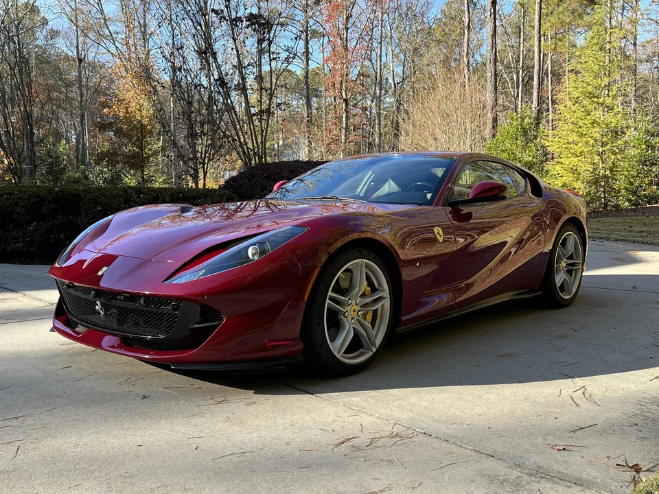 2018 Ferrari 812 Superfast - Image 6 of 31