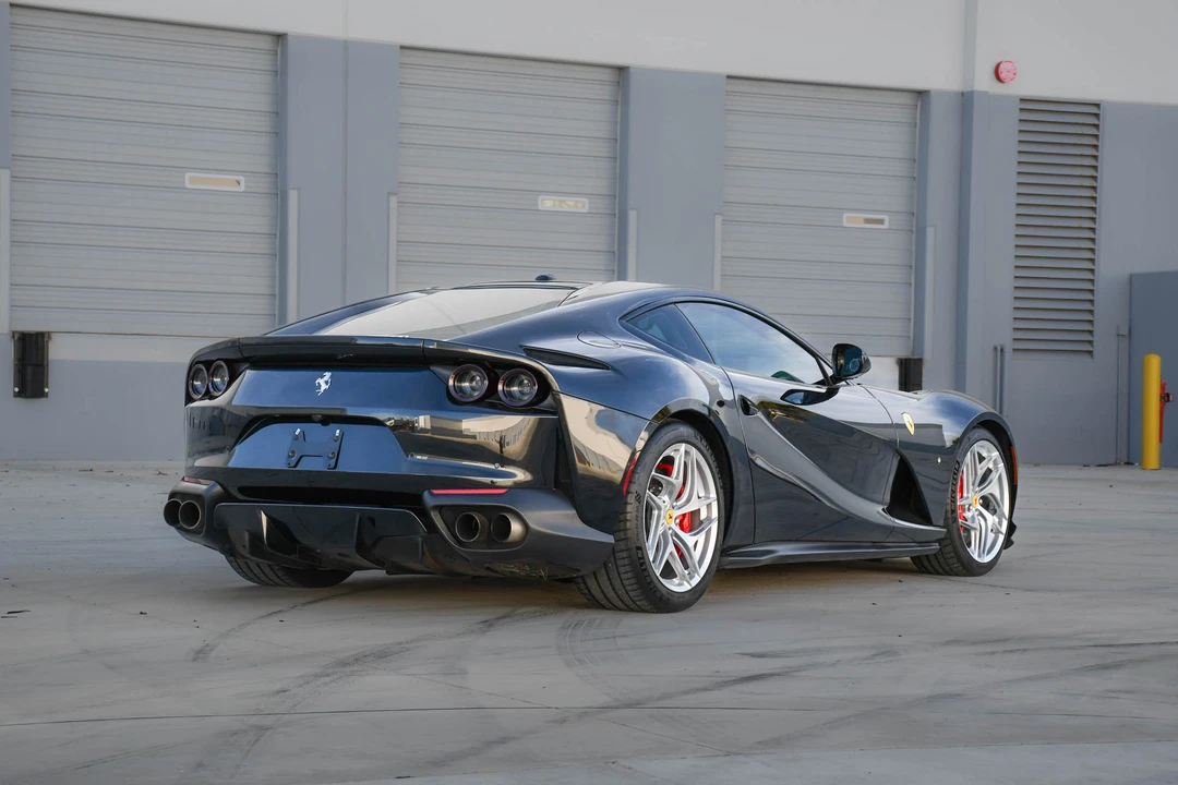 2018 Ferrari 812 Superfast - Image 15 of 31