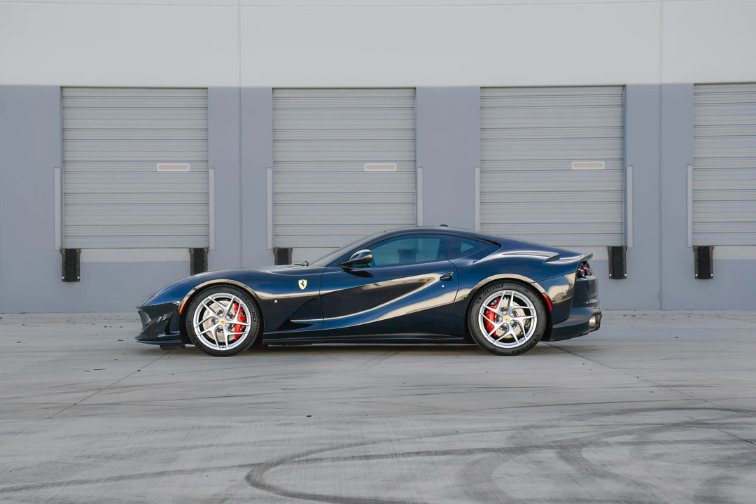 2018 Ferrari 812 Superfast - Image 13 of 31