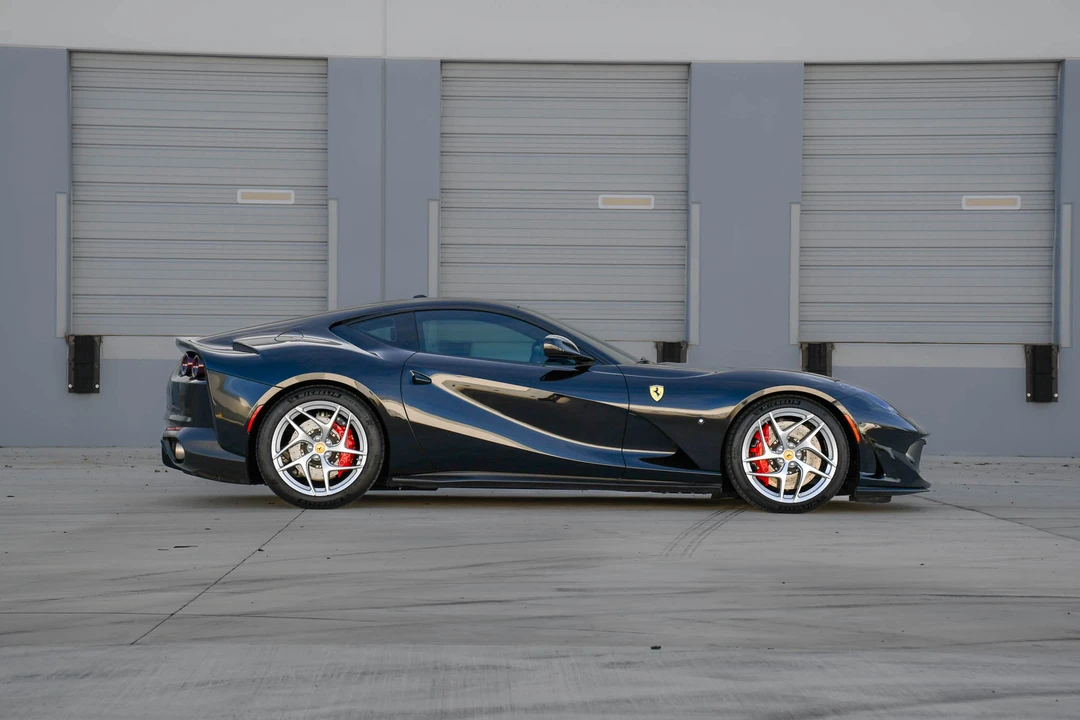 2018 Ferrari 812 Superfast - Image 18 of 31
