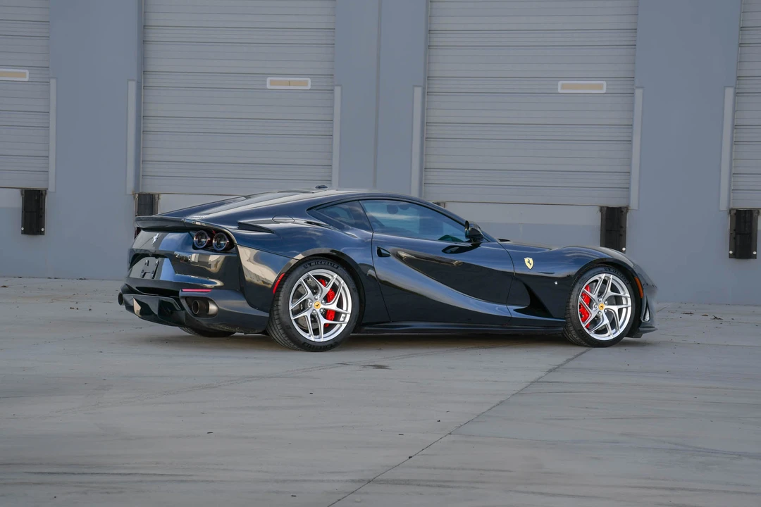 2018 Ferrari 812 Superfast - Image 20 of 31