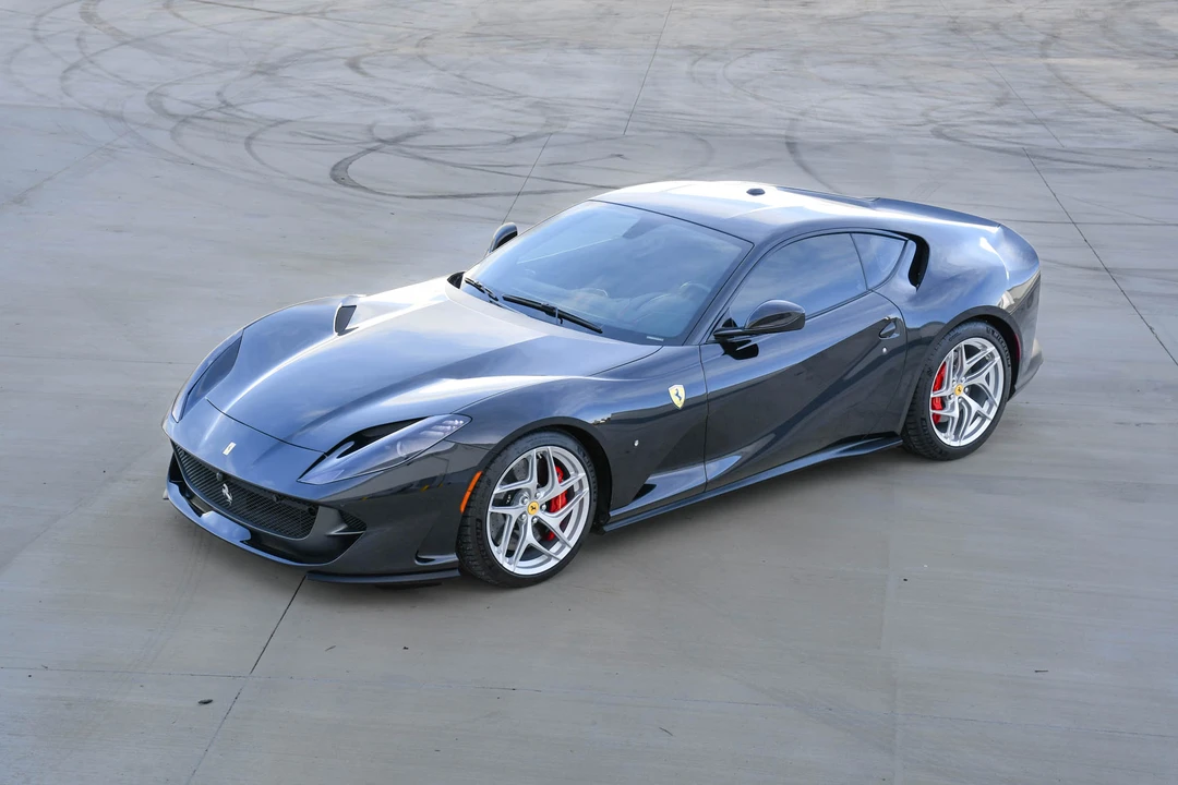 2018 Ferrari 812 Superfast - Image 12 of 31