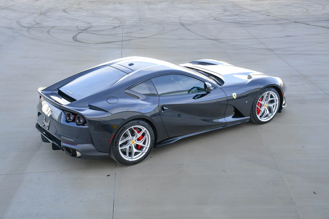 2018 Ferrari 812 Superfast - Image 21 of 31