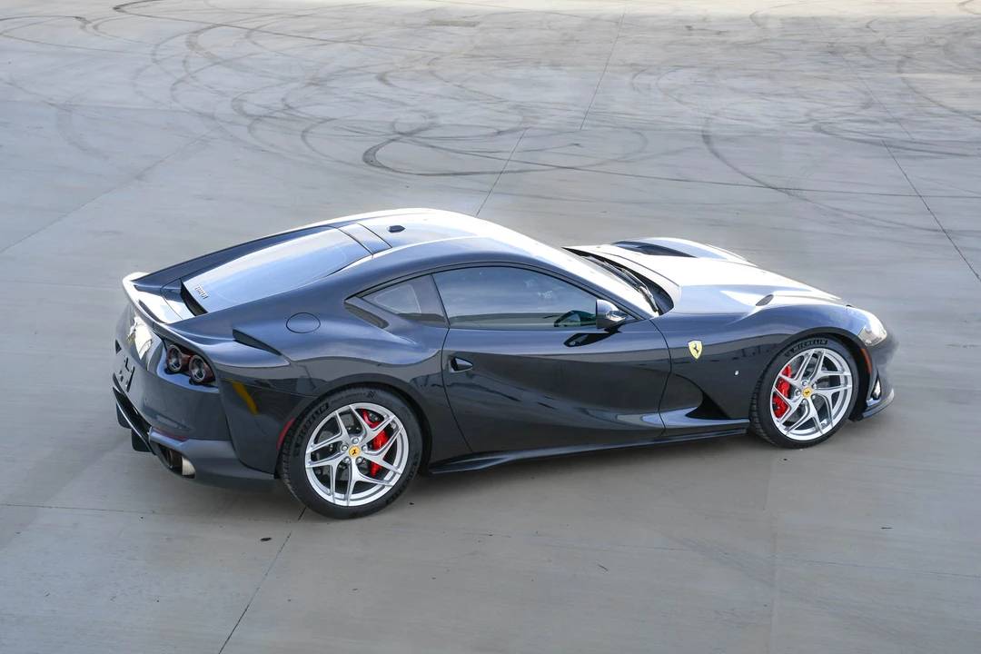 2018 Ferrari 812 Superfast - Image 22 of 31