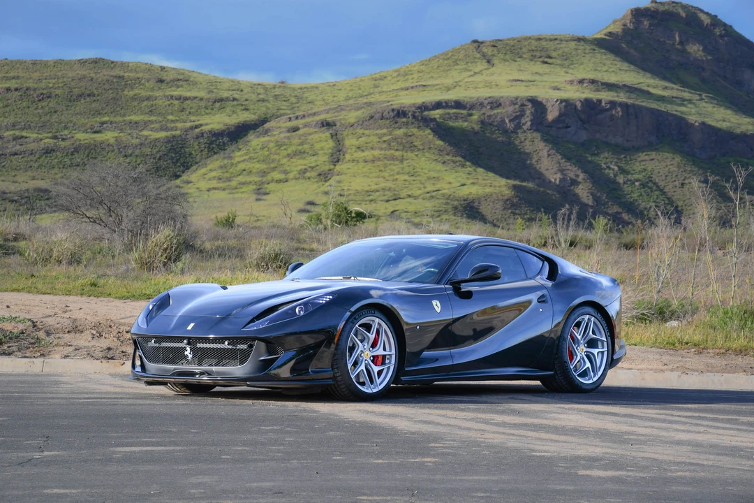 2018 Ferrari 812 Superfast - Image 3 of 31