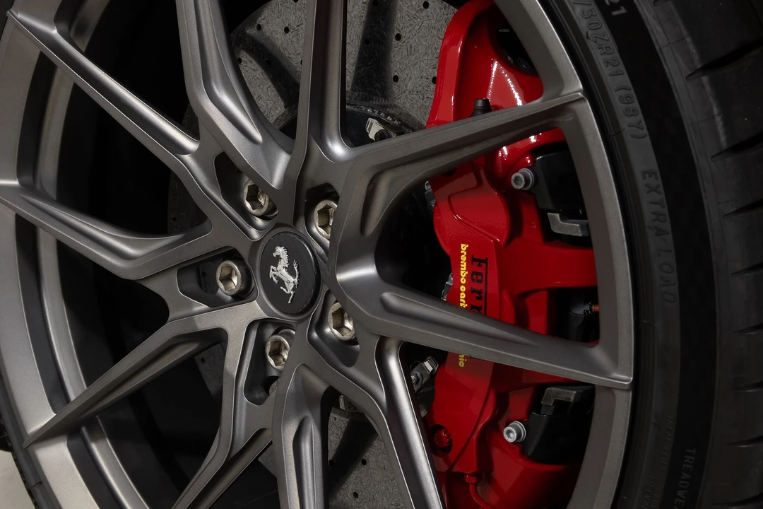 2018 Ferrari 812 Superfast - Image 15 of 31