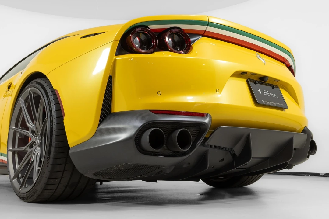 2018 Ferrari 812 Superfast - Image 18 of 31