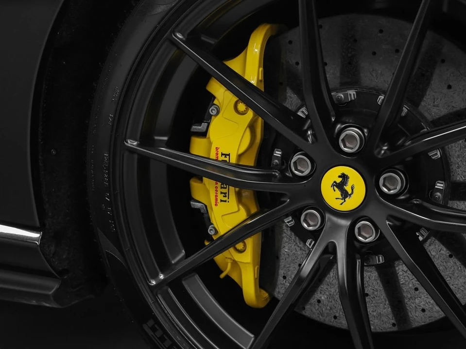 2018 Ferrari 812 Superfast - Image 13 of 31