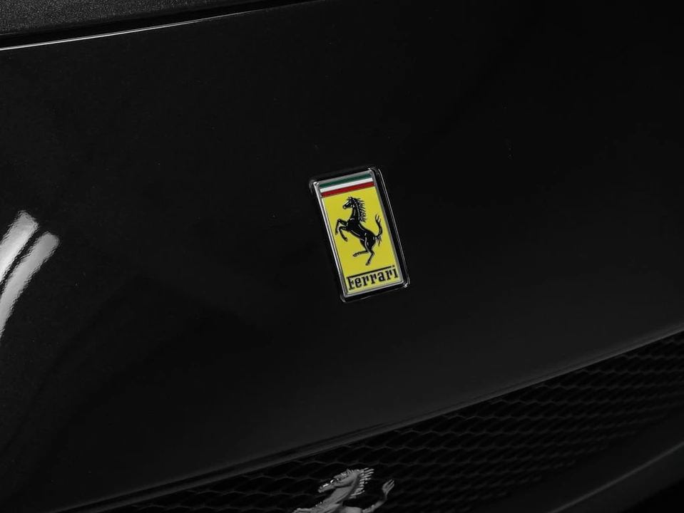 2018 Ferrari 812 Superfast - Image 8 of 31