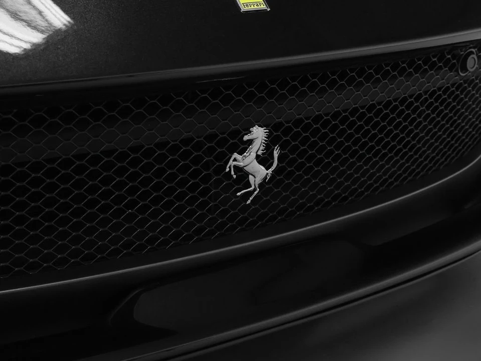 2018 Ferrari 812 Superfast - Image 7 of 31